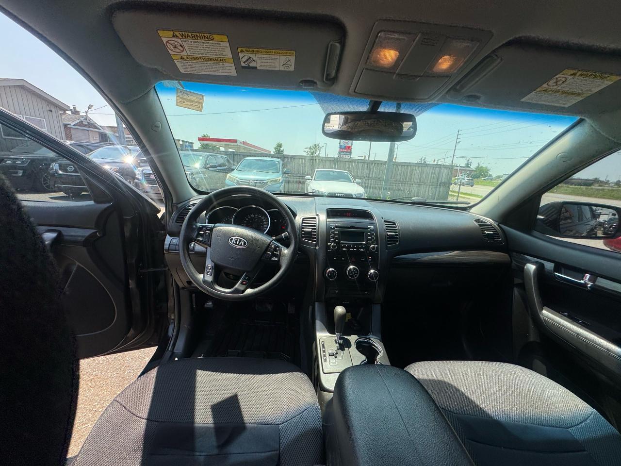 2011 Kia Sorento LX, V6, ONLY 180KMS, CERTIFIED - Photo #13