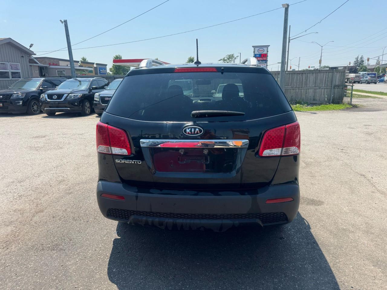 2011 Kia Sorento LX, V6, ONLY 180KMS, CERTIFIED - Photo #4