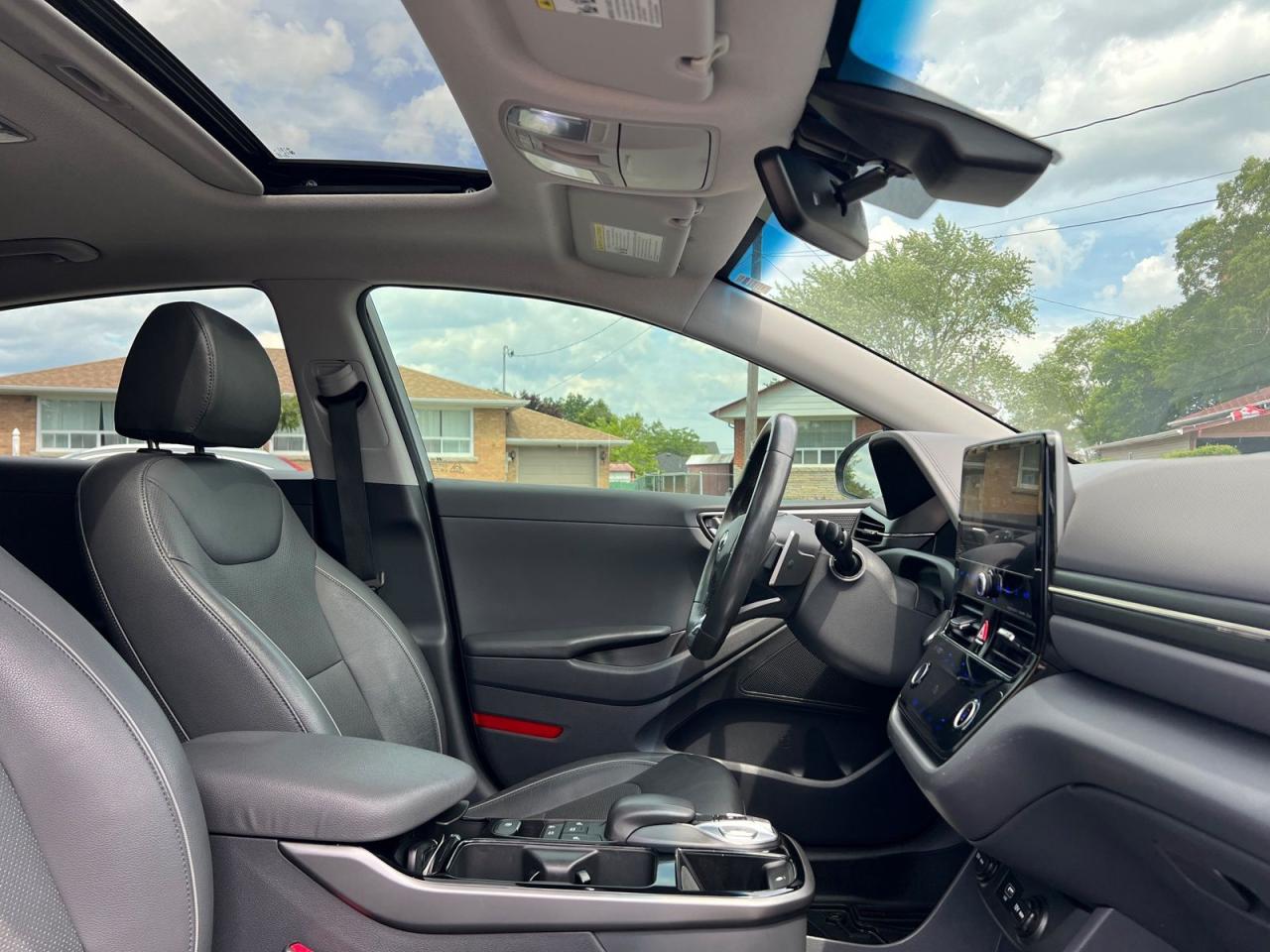 2020 Hyundai IONIQ ELECTRIC ULTIMATE - Photo #12