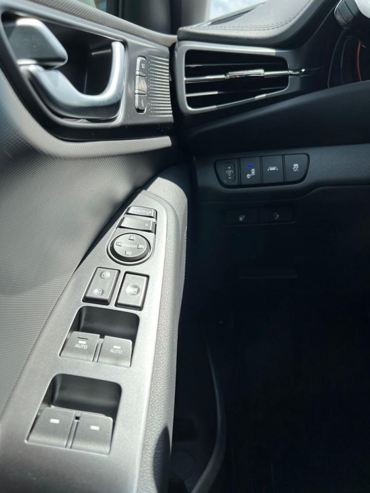2020 Hyundai IONIQ ELECTRIC ULTIMATE - Photo #25