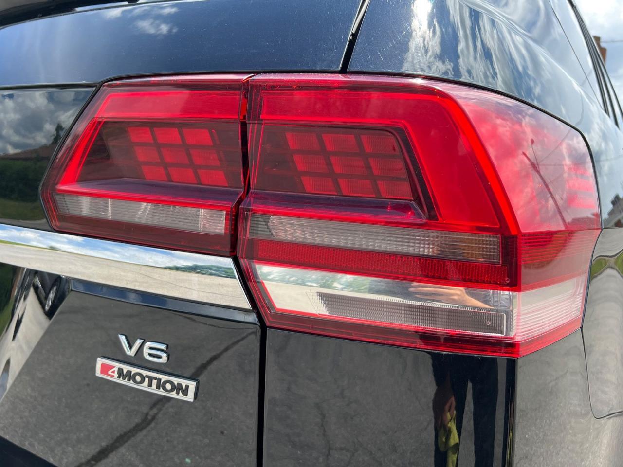 2019 Volkswagen Atlas EXECLINE - Photo #7