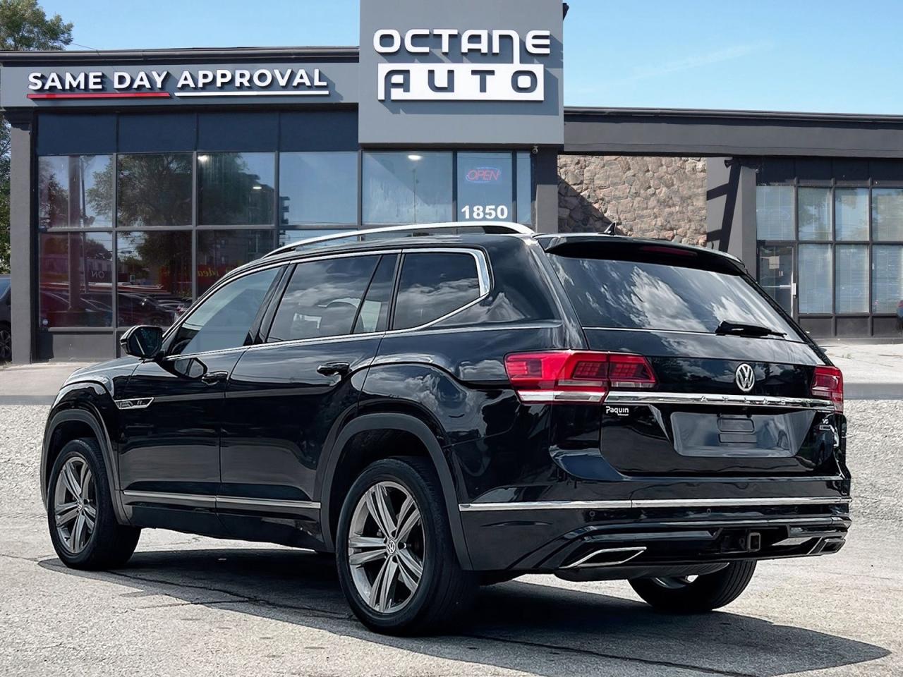 2019 Volkswagen Atlas EXECLINE - Photo #4
