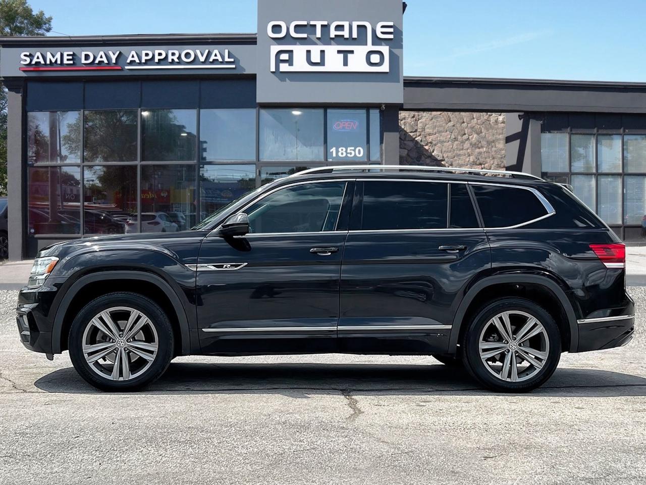 2019 Volkswagen Atlas EXECLINE - Photo #3
