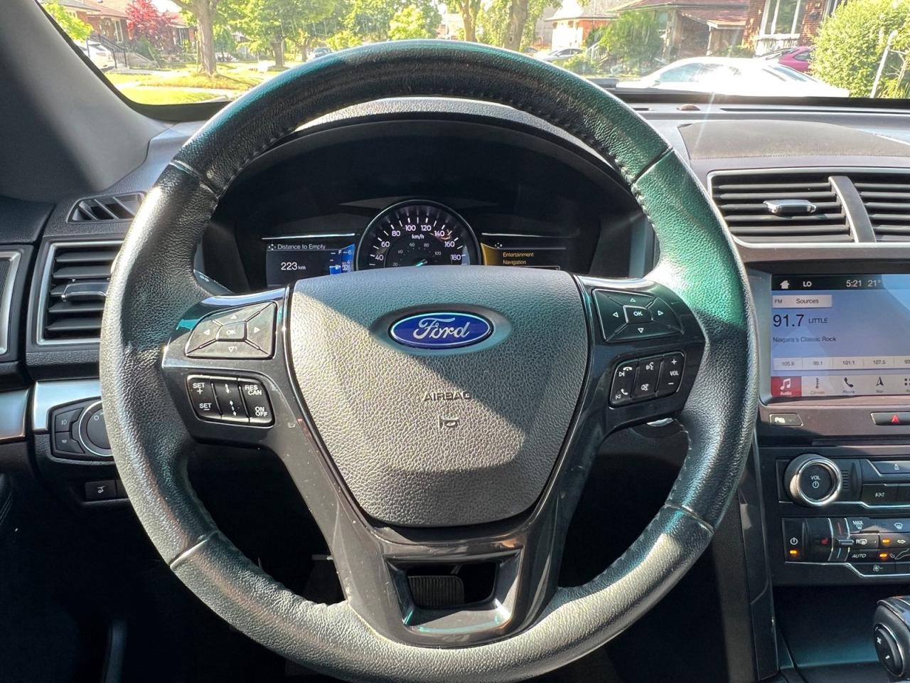 2018 Ford Explorer XLT 4WD - Photo #18