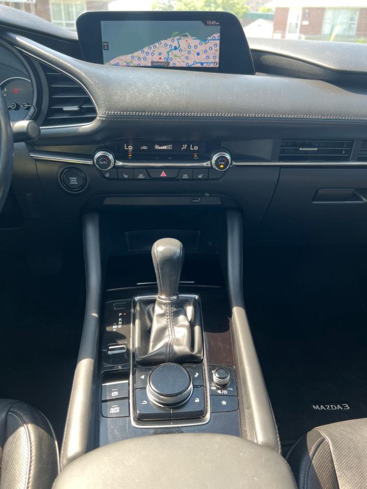2019 Mazda MAZDA3 GT - Photo #17