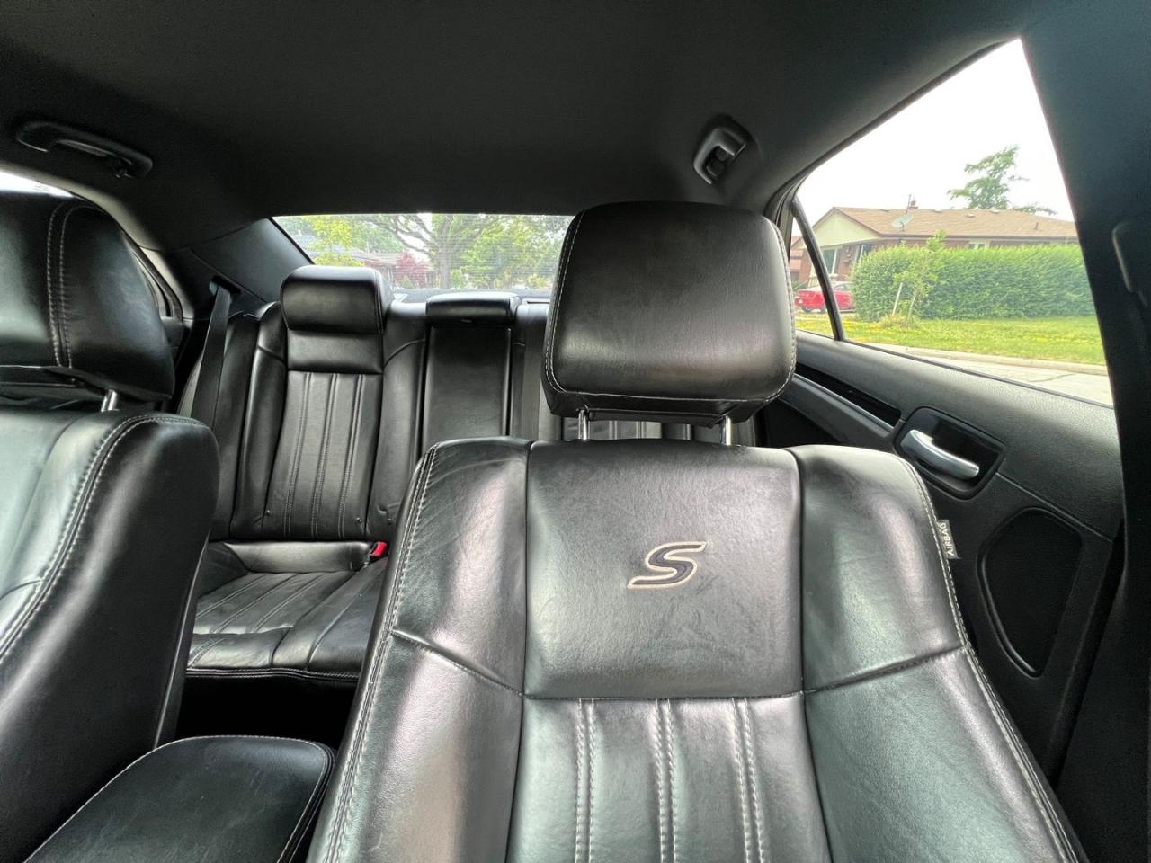 2017 Chrysler 300 S V6 AWD - Photo #20