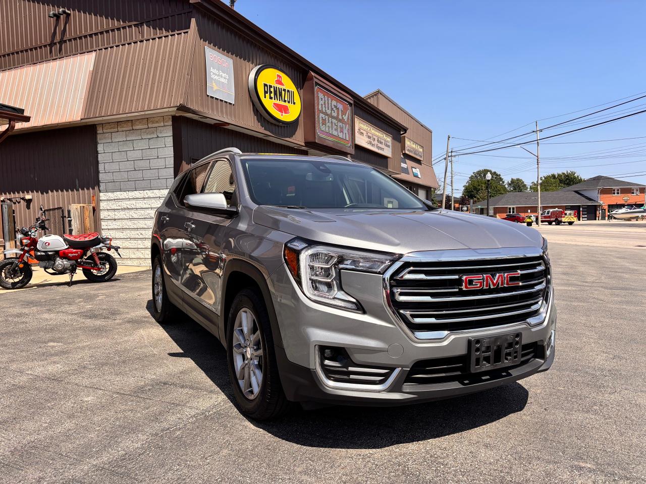 2024 GMC Terrain Accident Free!, Fully Financeable! Photo1