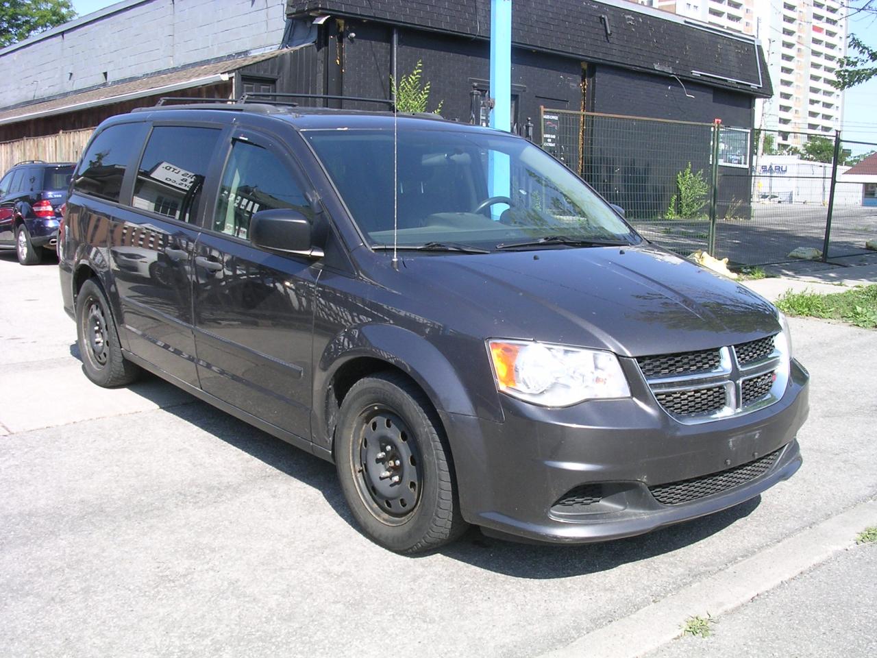 2016 Dodge Grand Caravan SE - Photo #2