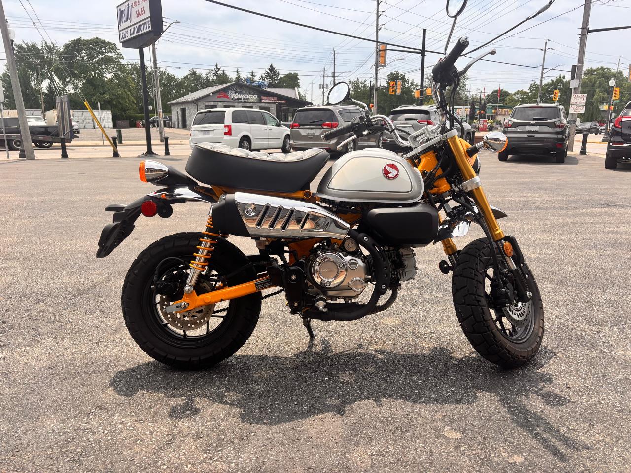 2023 Honda MOTORCYCLE Low KM'S! , Honda Monkey!, Immaculate CD!
