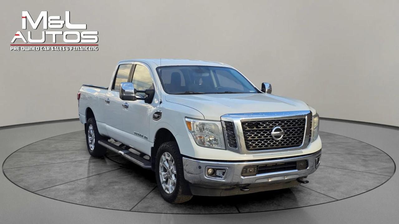 2017 Nissan Titan 4WD Crew Cab SV Gas - Photo #3