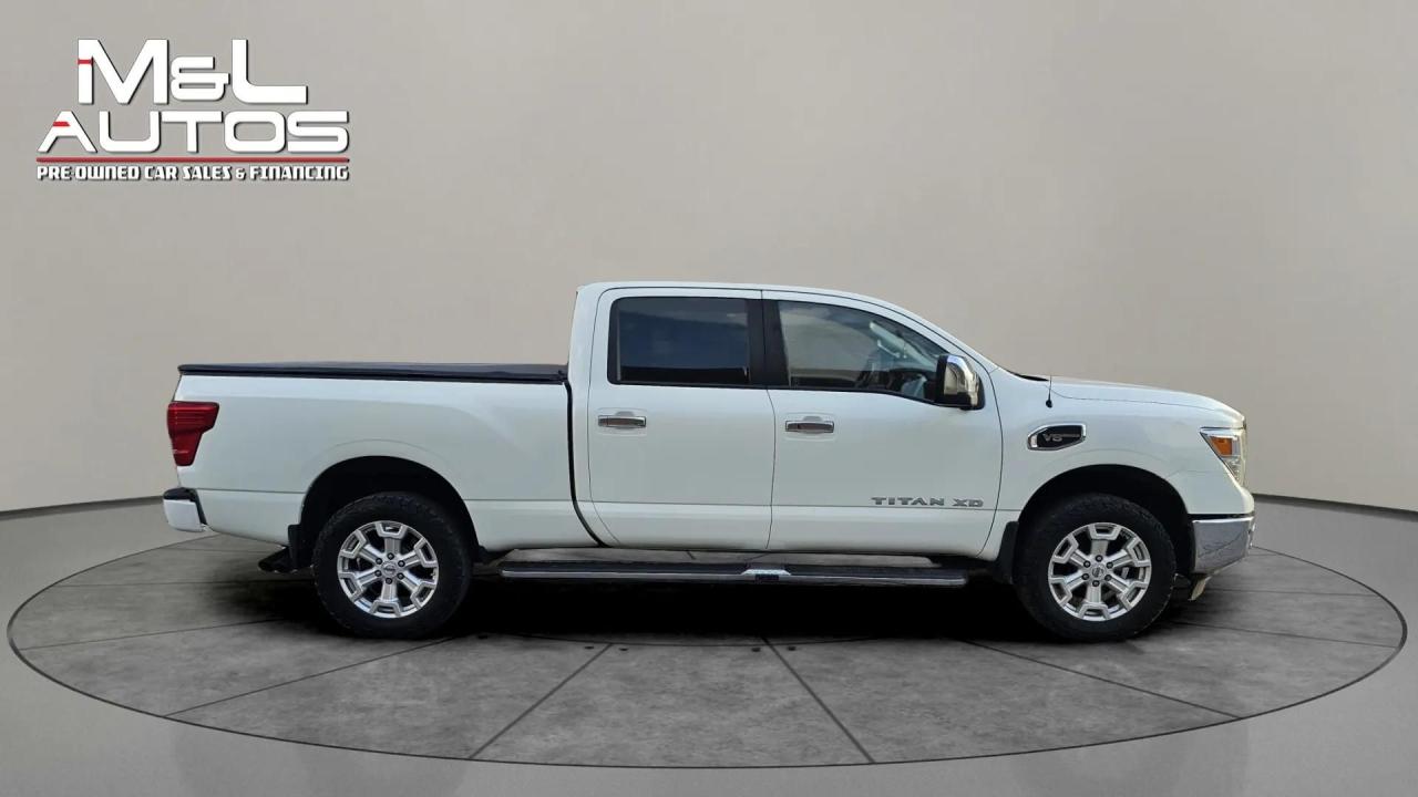 2017 Nissan Titan 4WD Crew Cab SV Gas - Photo #4