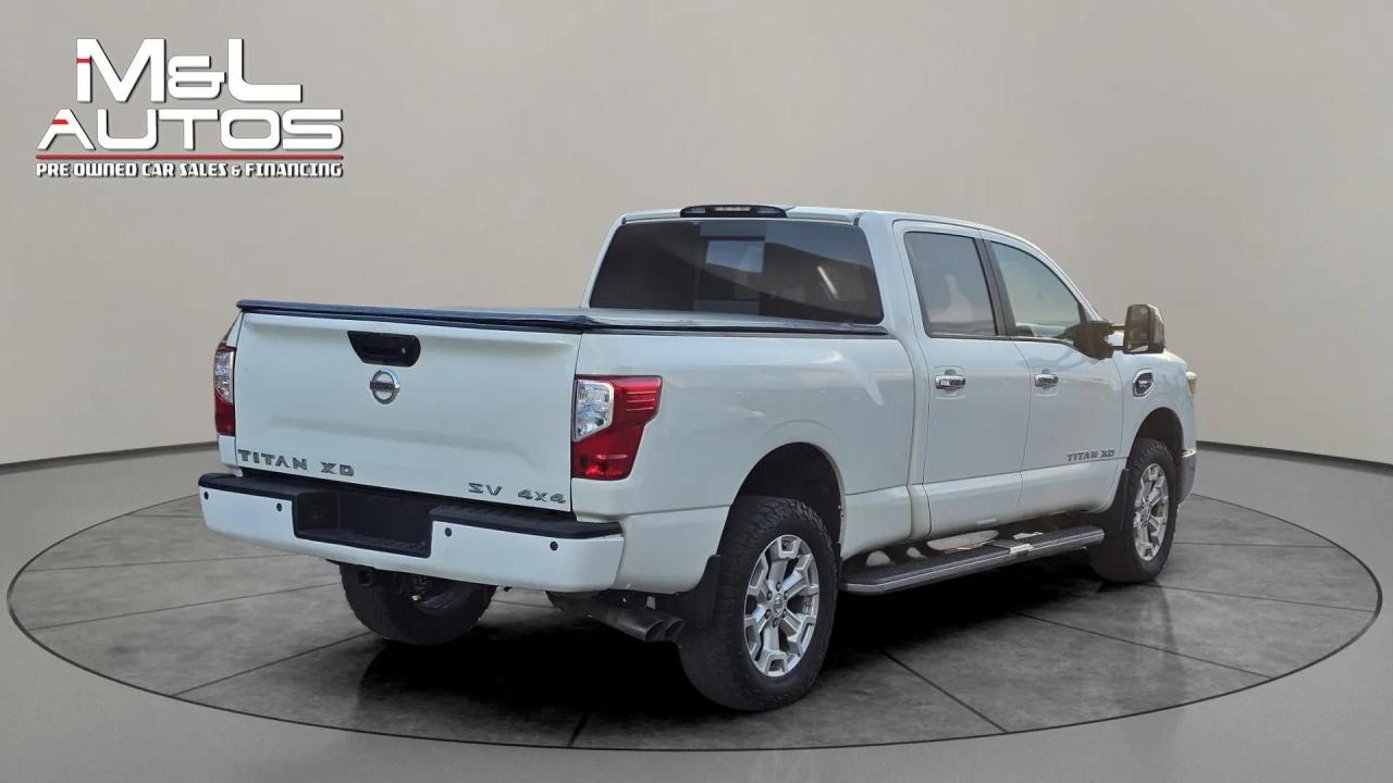 2017 Nissan Titan 4WD Crew Cab SV Gas - Photo #5