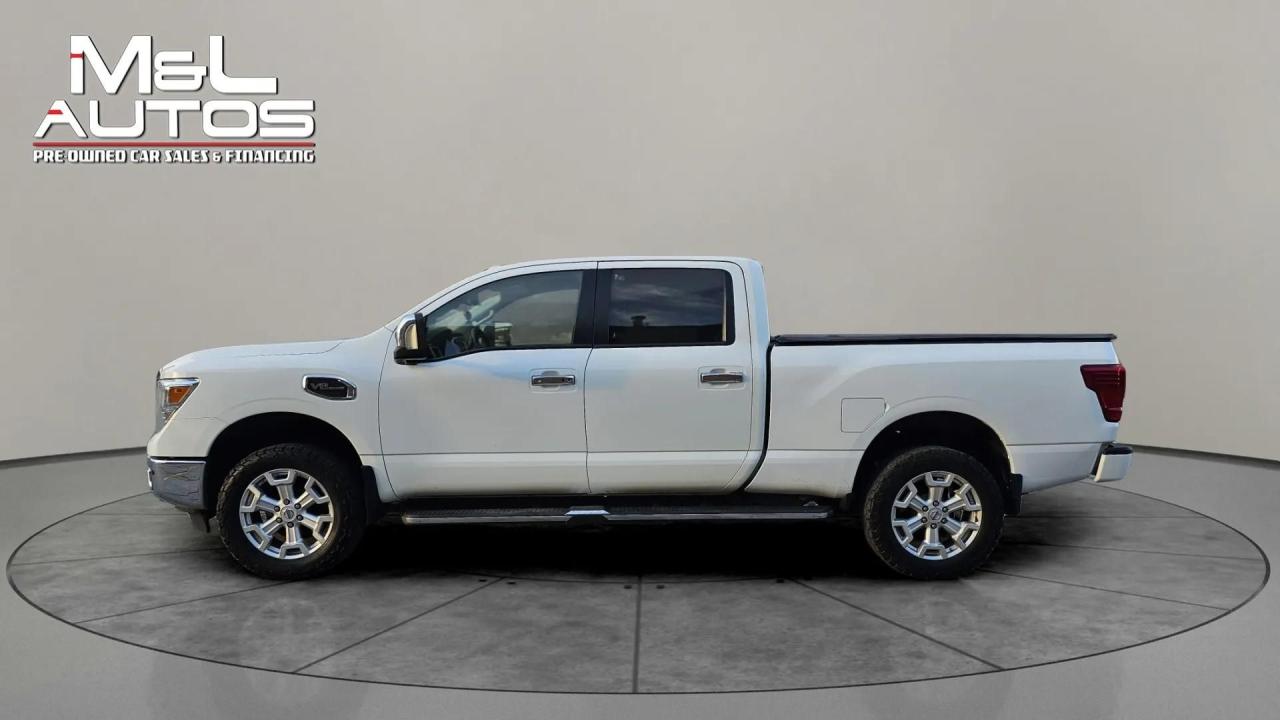 2017 Nissan Titan 4WD Crew Cab SV Gas - Photo #8