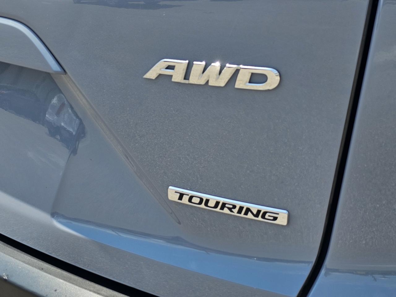 2022 Honda CR-V Touring LOW KMS, 4cyl. Turbo - Photo #10