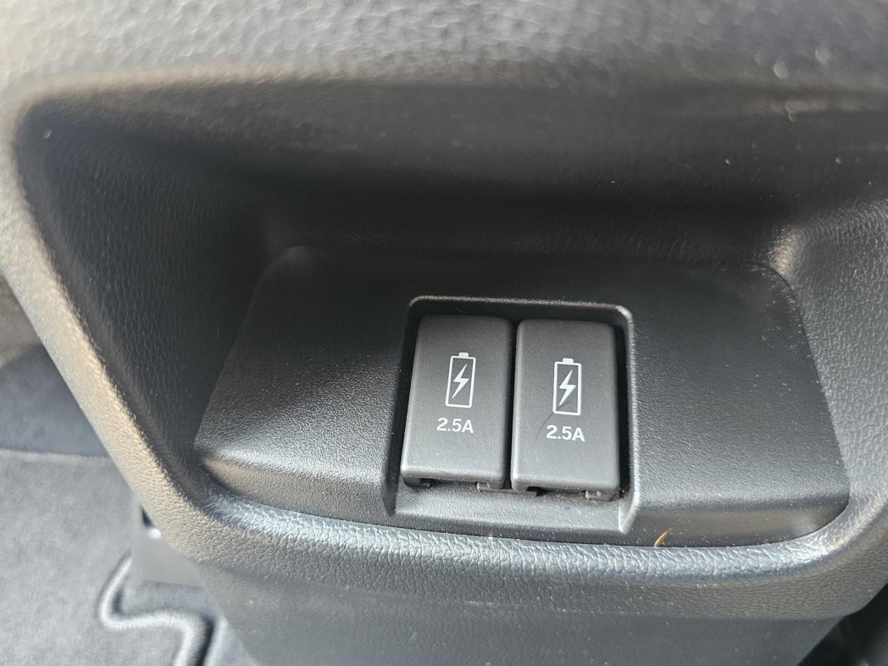 2022 Honda CR-V Touring LOW KMS, 4cyl. Turbo - Photo #22