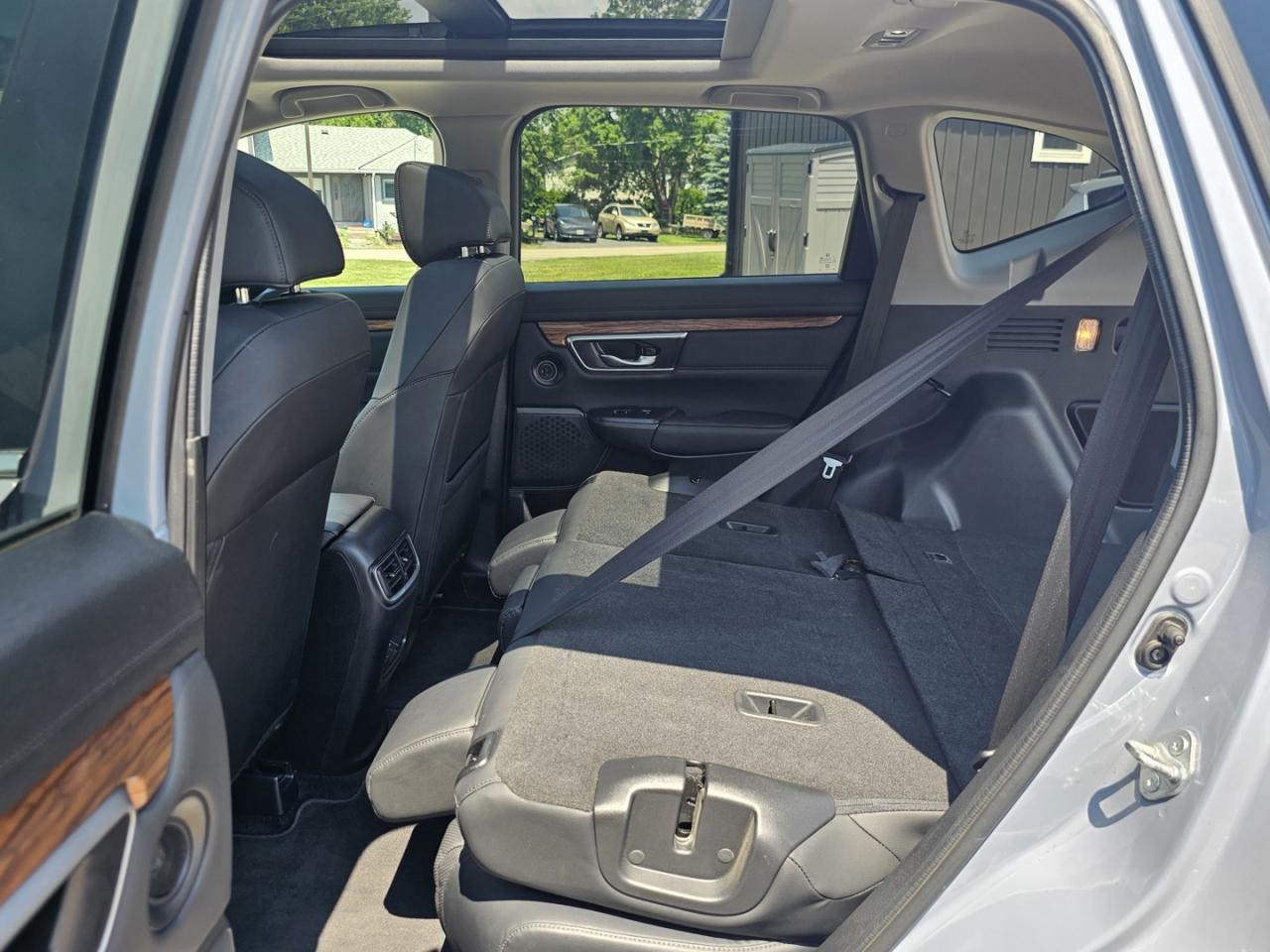 2022 Honda CR-V Touring LOW KMS, 4cyl. Turbo - Photo #23