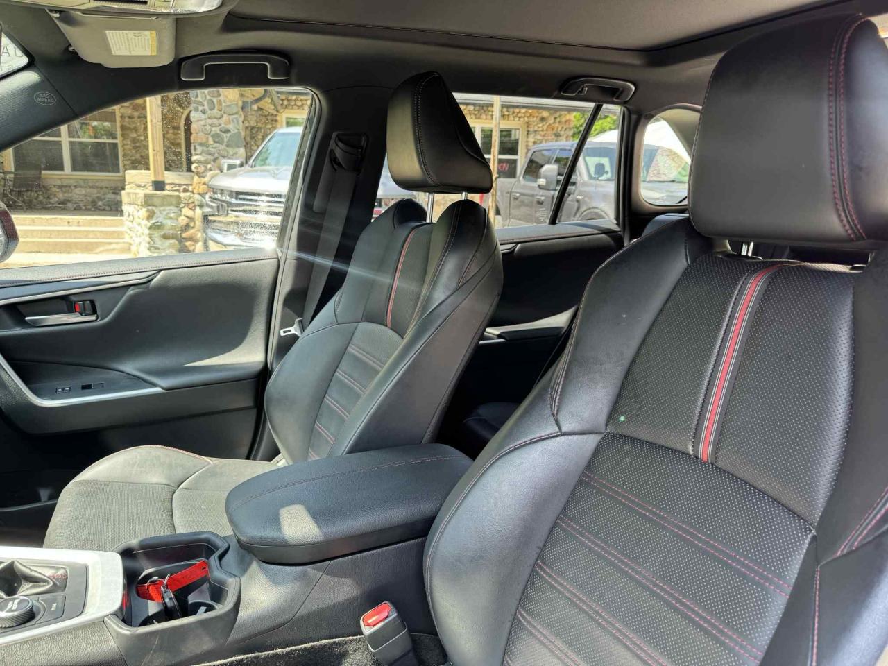 2021 Toyota RAV4  AWD XSE - Photo #15