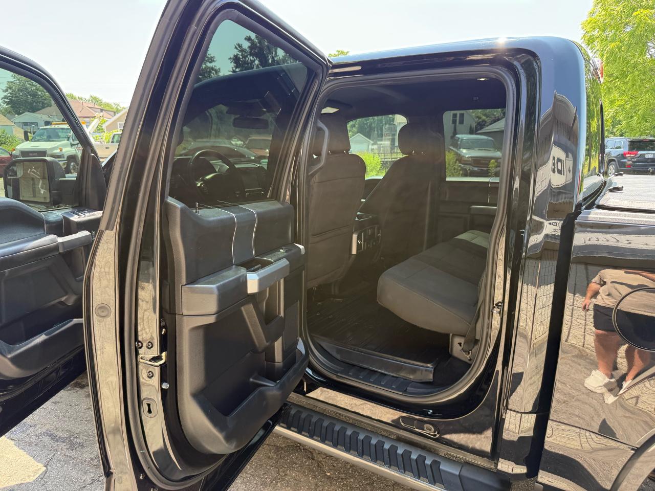 2018 Ford F-150 XLT - Photo #8