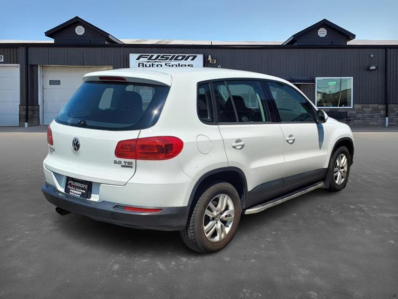 2015 Volkswagen Tiguan 4MOTION 4dr Auto Trendline - Photo #5