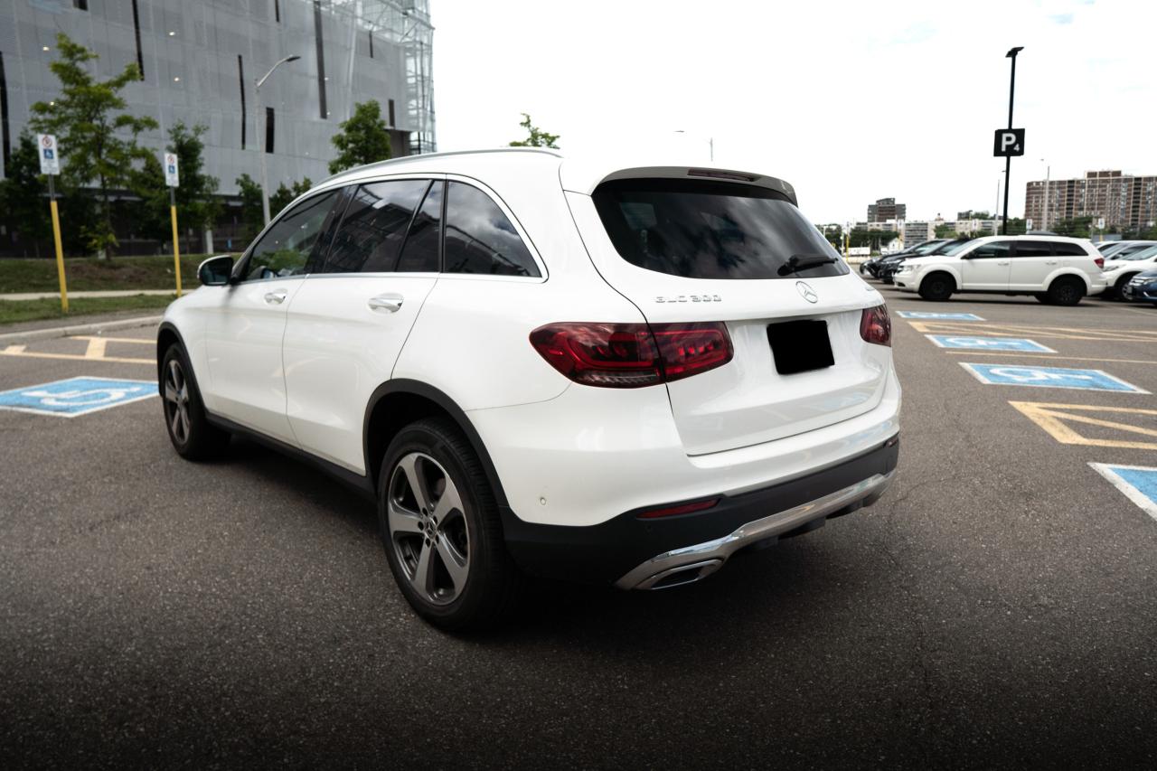 2022 Mercedes-Benz GLC-Class GLC 300 | NO ACCIDENT | CLEAN CARFAX | - Photo #6