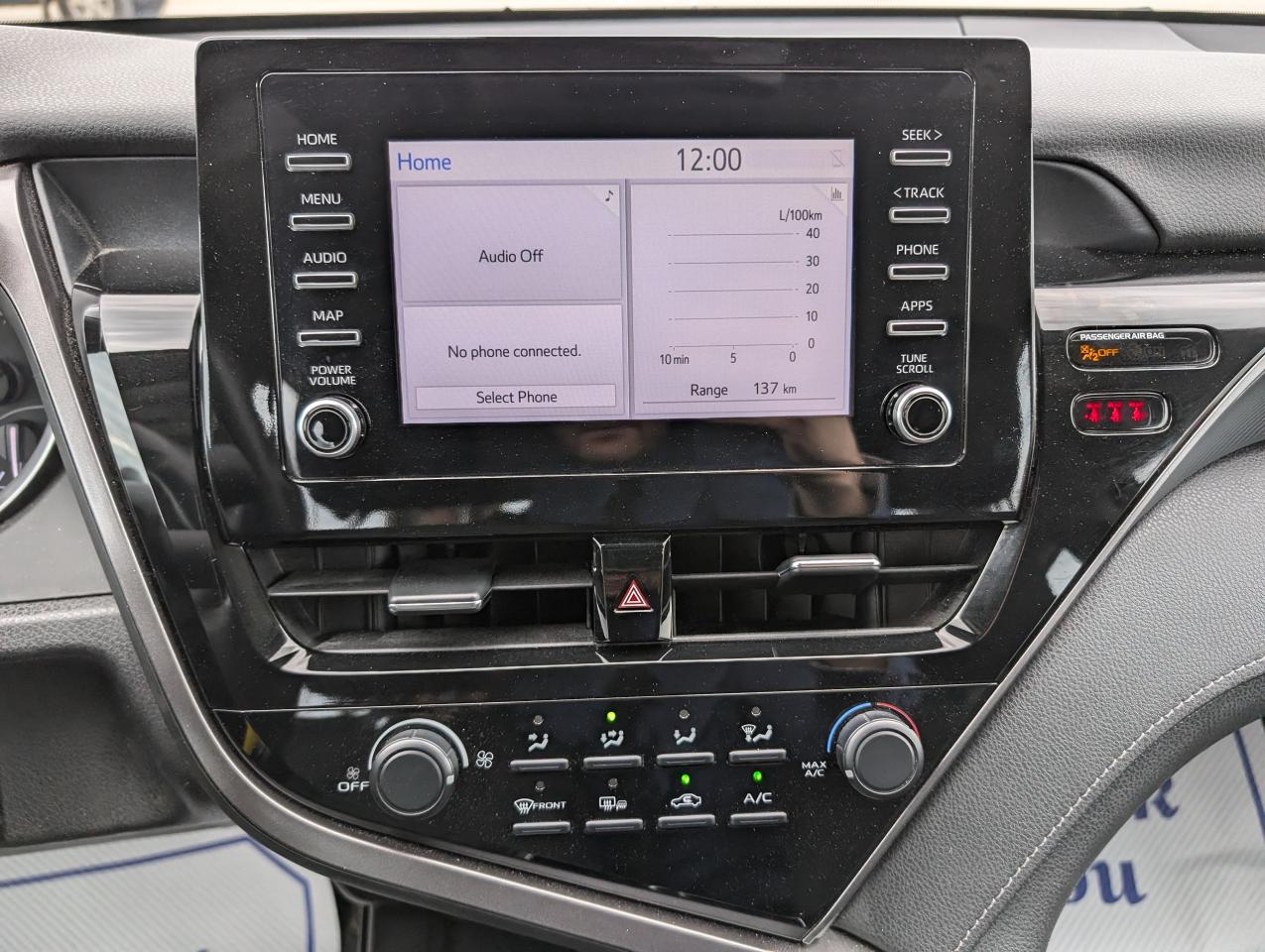 2022 Toyota Camry LE-ONE ONWER-LEASE RETURN-HTD STS - Photo #10