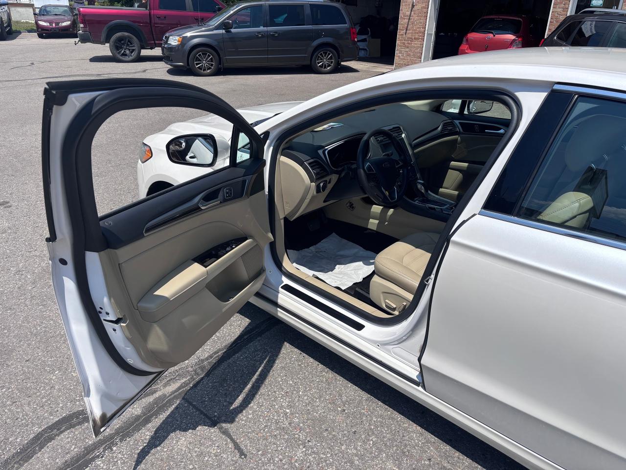 2014 Ford Fusion SE LOADED CREAM INTERIOR - Photo #13