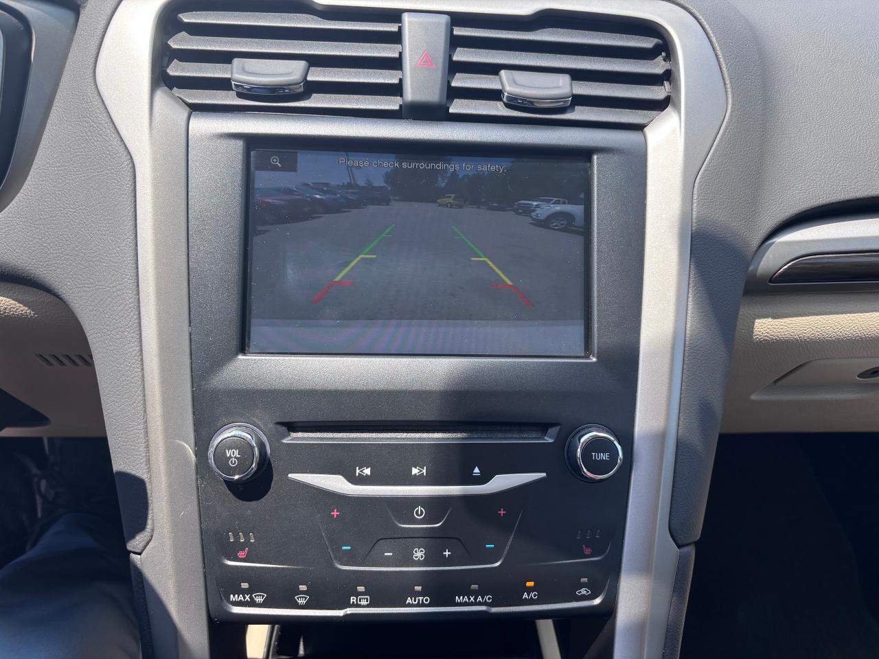 2014 Ford Fusion SE LOADED CREAM INTERIOR - Photo #19