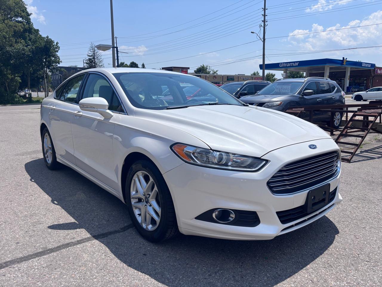2014 Ford Fusion SE LOADED CREAM INTERIOR - Photo #6