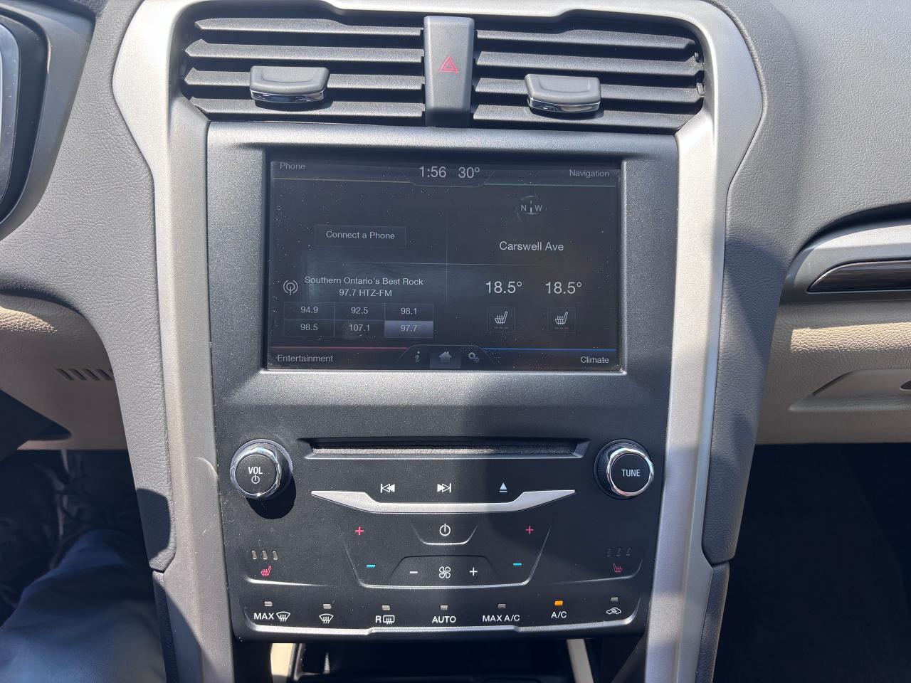2014 Ford Fusion SE LOADED CREAM INTERIOR - Photo #18