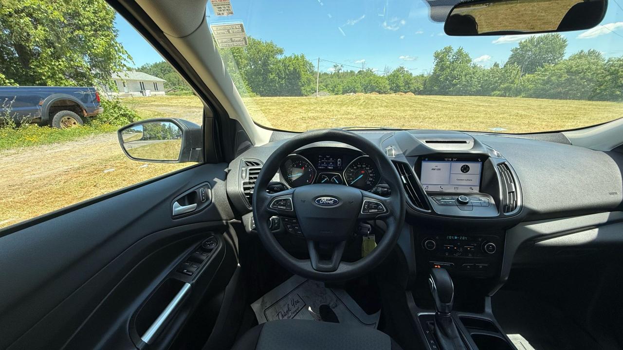2018 Ford Escape SE - Photo #10