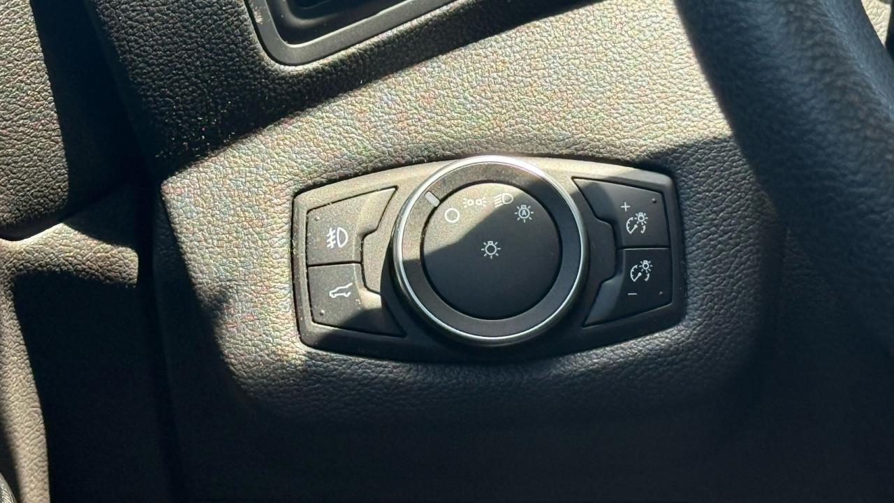 2018 Ford Escape SE - Photo #16