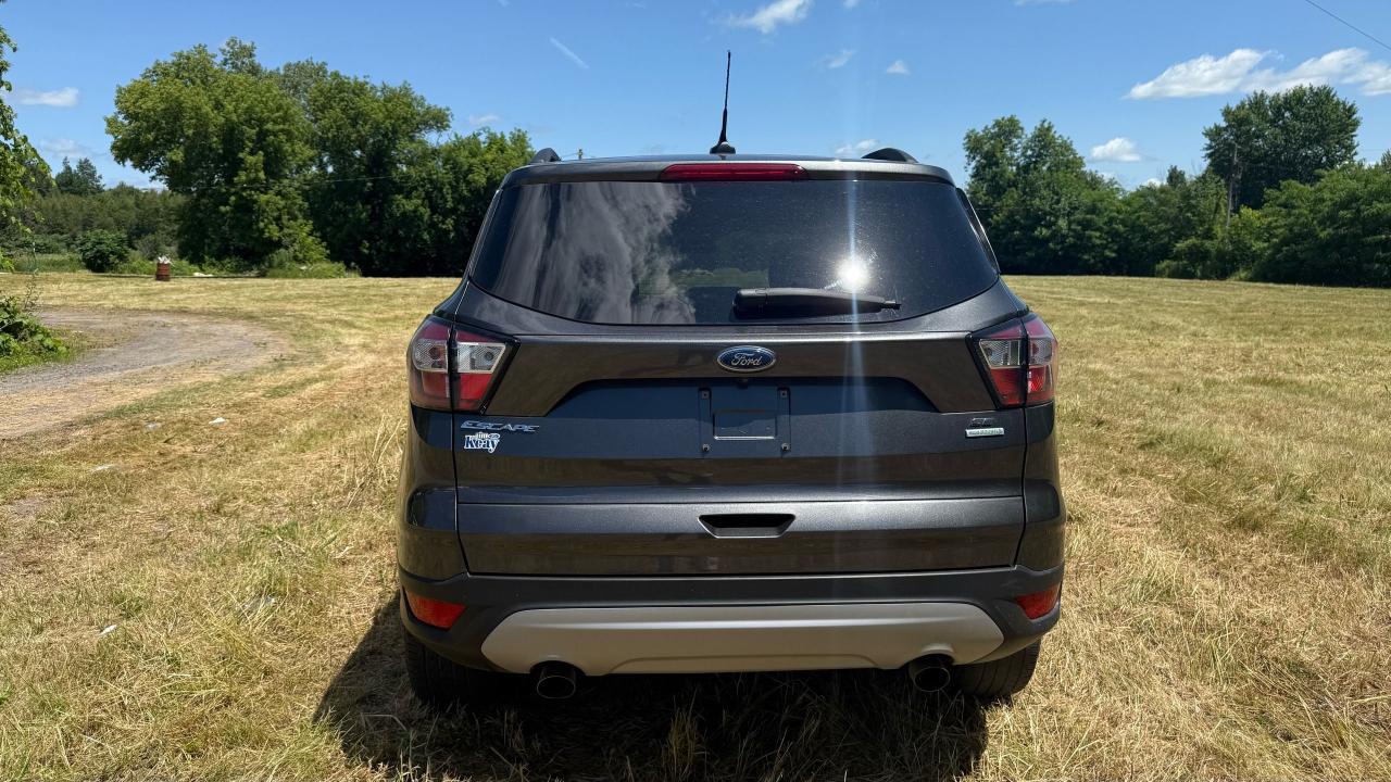 2018 Ford Escape SE - Photo #4