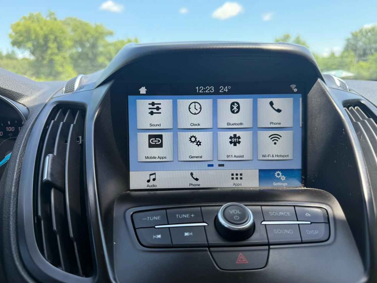 2018 Ford Escape SE - Photo #17