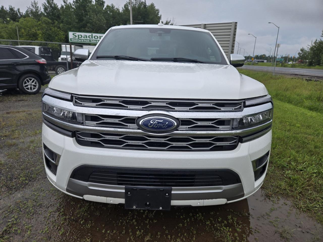 2024 Ford Expedition Platinum Max 4X4 - Photo #2