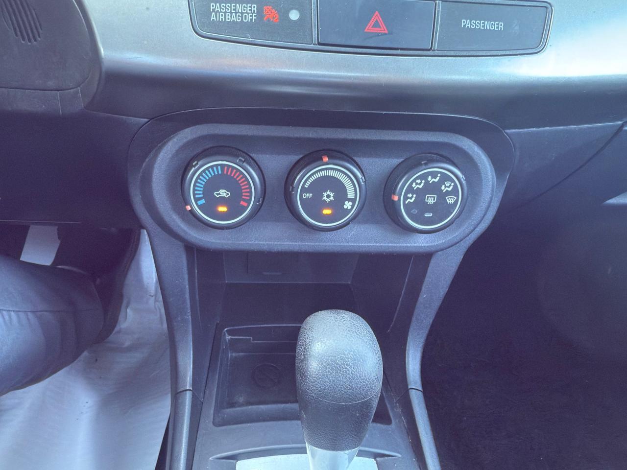 2013 Mitsubishi Lancer SE - Photo #16