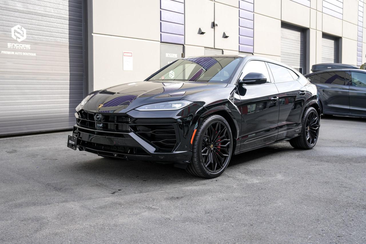 2025 Lamborghini Urus SE - Photo #9