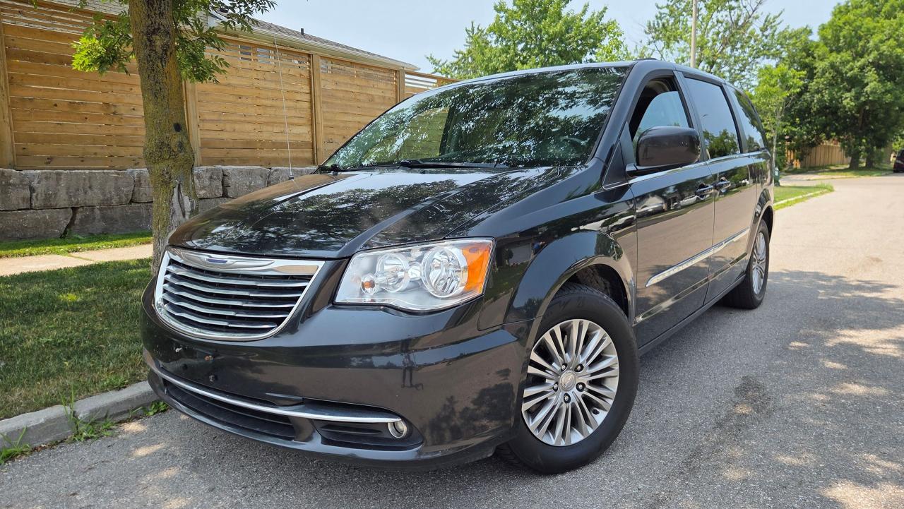 2016 Chrysler Town & Country 4dr Wgn Touring w/Leather