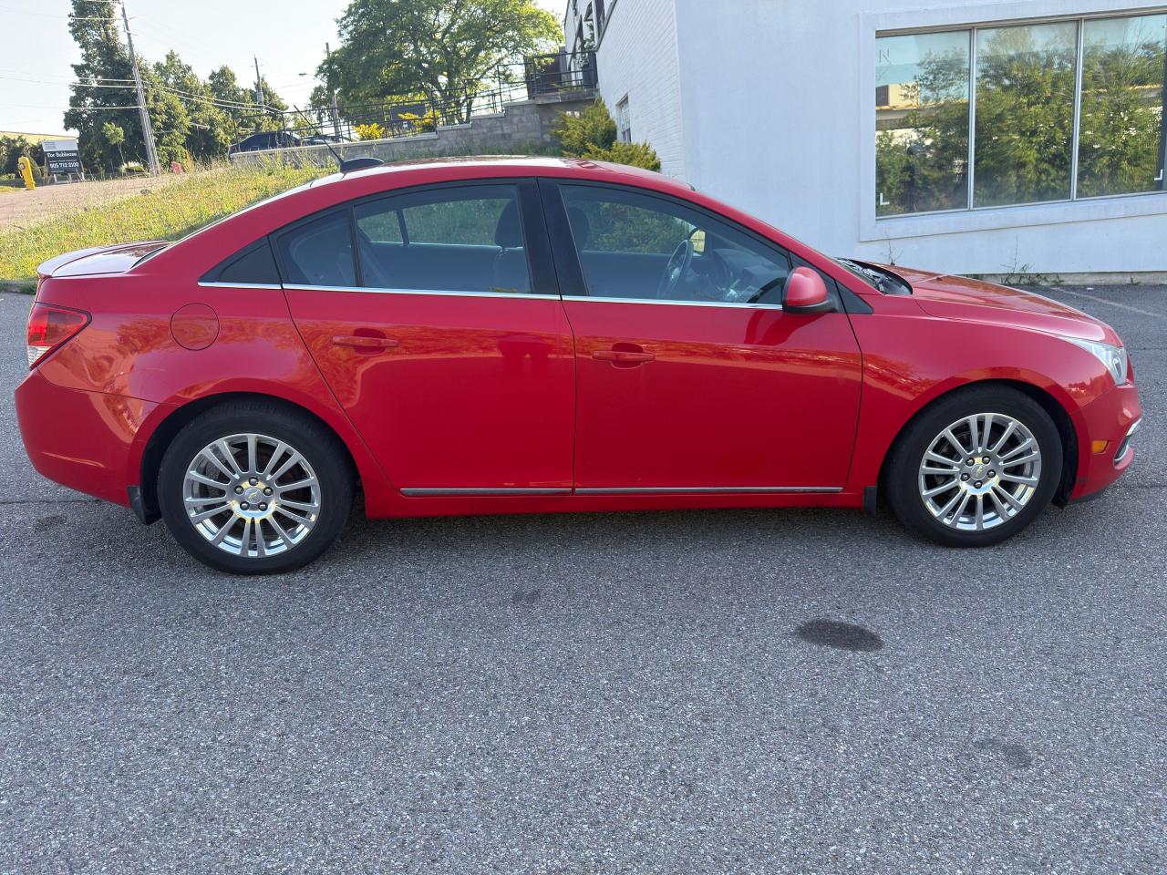 2015 Chevrolet Cruze 4dr Sdn ECO Photo3