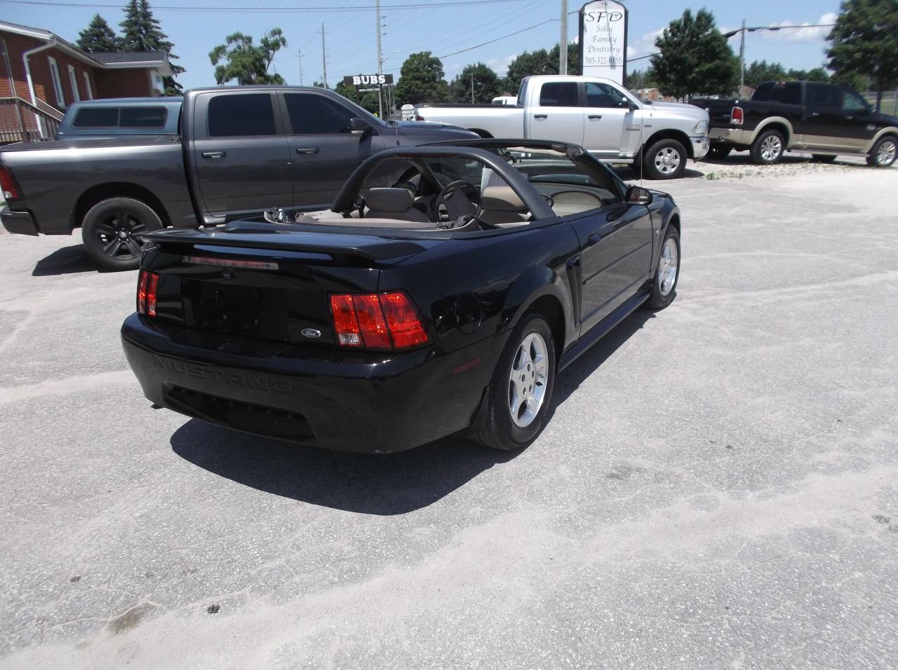 2003 Ford Mustang Convertible - Photo #5
