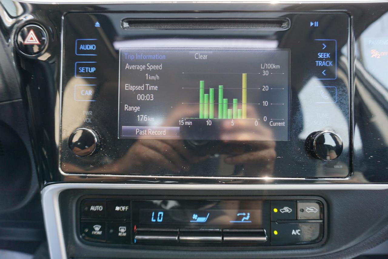 2019 Toyota Corolla LE CERTIFIED *ACCIDENT FREE*TOYOTA MAINTAIN* CAMERA BLUETOOTH HEATED SEATS SUNROOF CRUISE ALLOYS - Photo #23