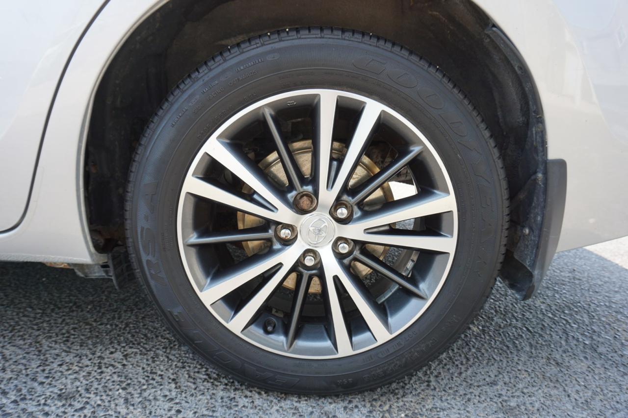 2019 Toyota Corolla LE CERTIFIED *ACCIDENT FREE*TOYOTA MAINTAIN* CAMERA BLUETOOTH HEATED SEATS SUNROOF CRUISE ALLOYS - Photo #32