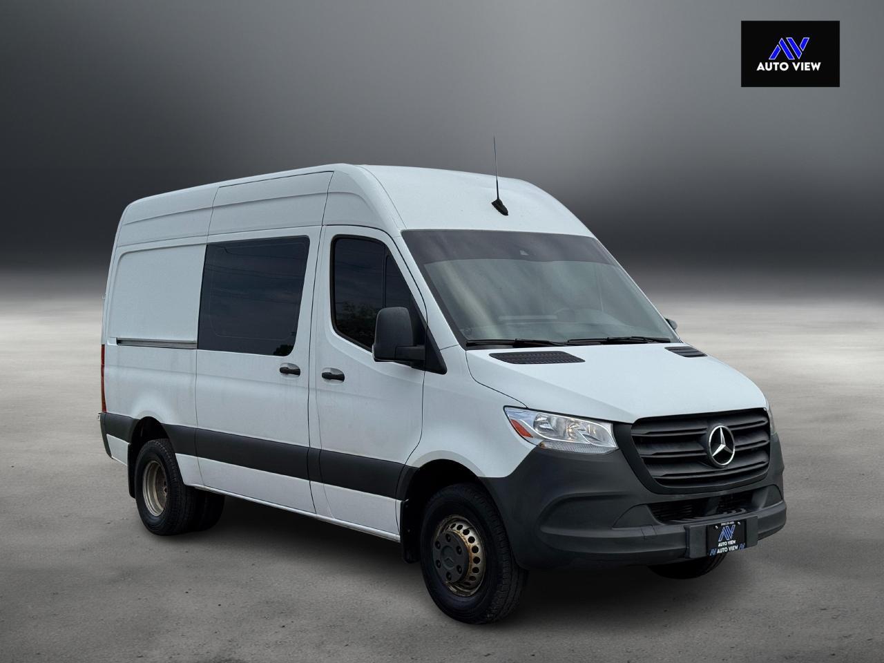 2019 Mercedes-Benz Sprinter 3500 **HIGH ROOF**144" WHEELBASE** - Photo #3