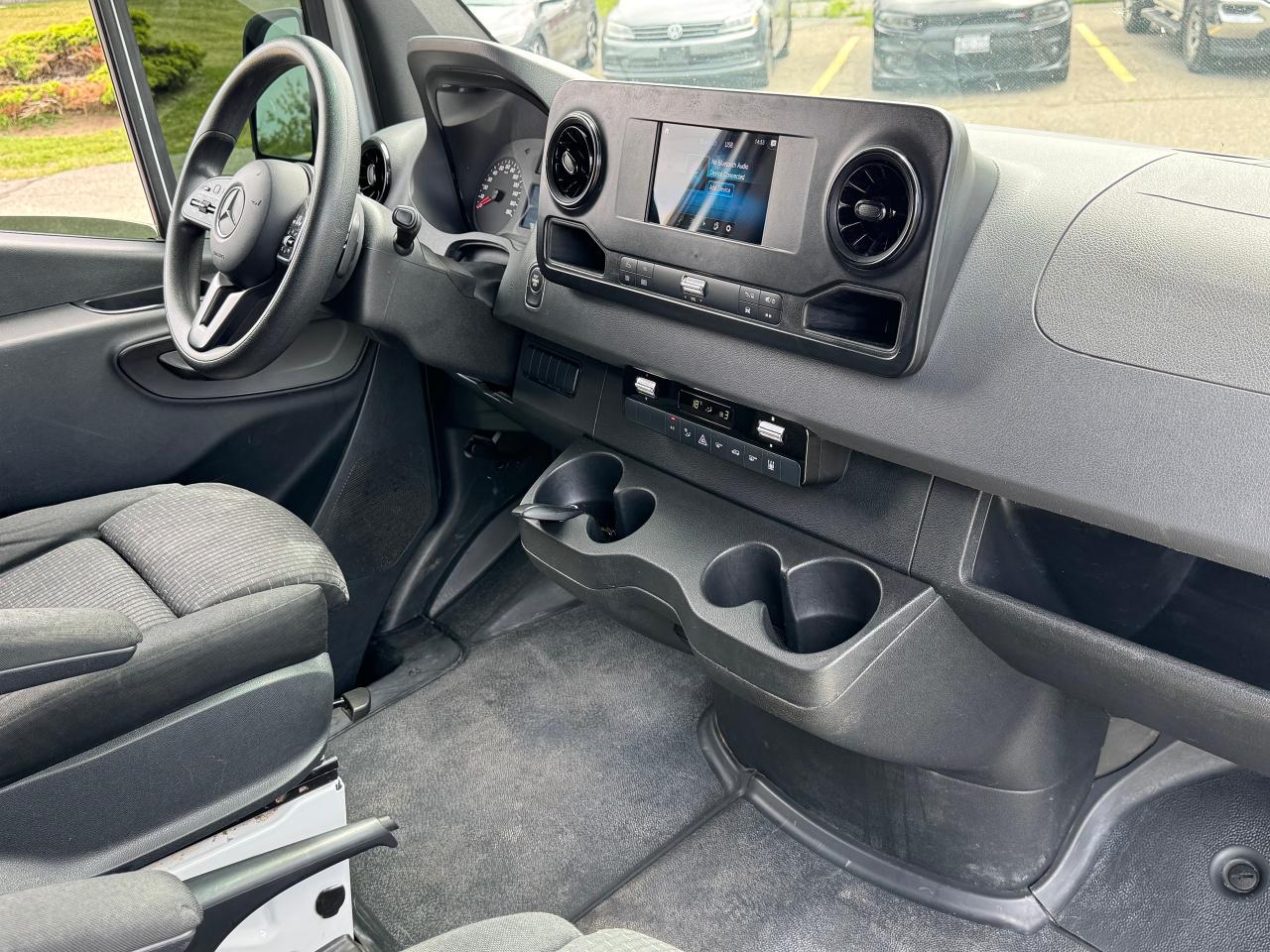 2019 Mercedes-Benz Sprinter 3500 **HIGH ROOF**144" WHEELBASE** - Photo #33