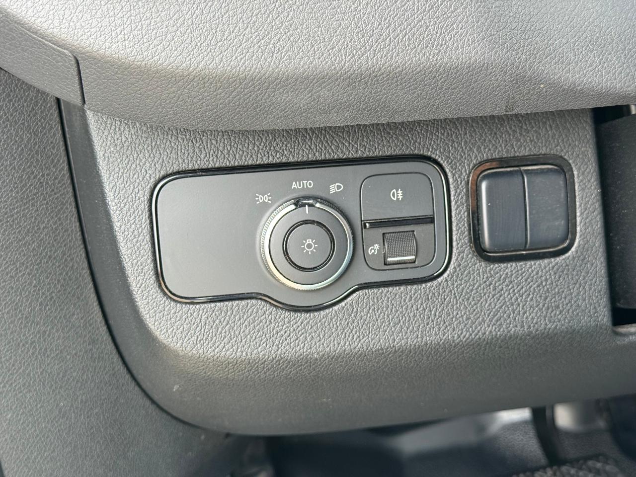 2019 Mercedes-Benz Sprinter 3500 **HIGH ROOF**144" WHEELBASE** - Photo #27