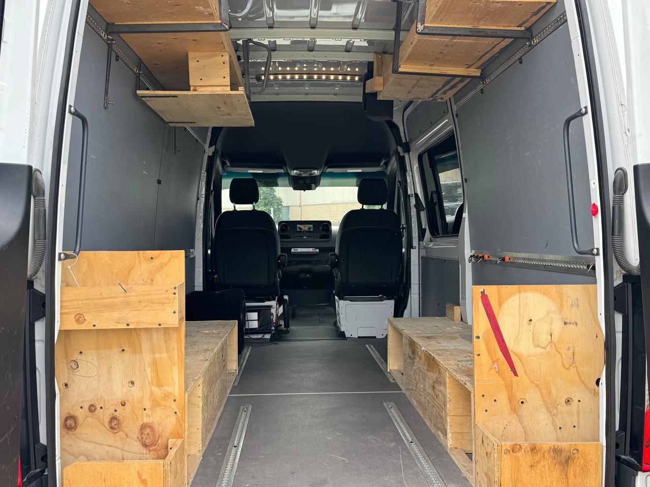 2019 Mercedes-Benz Sprinter 3500 **HIGH ROOF**144" WHEELBASE** - Photo #38