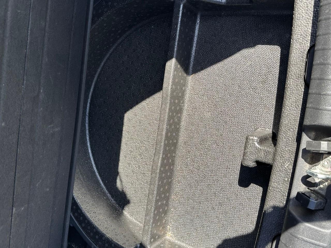 12718557