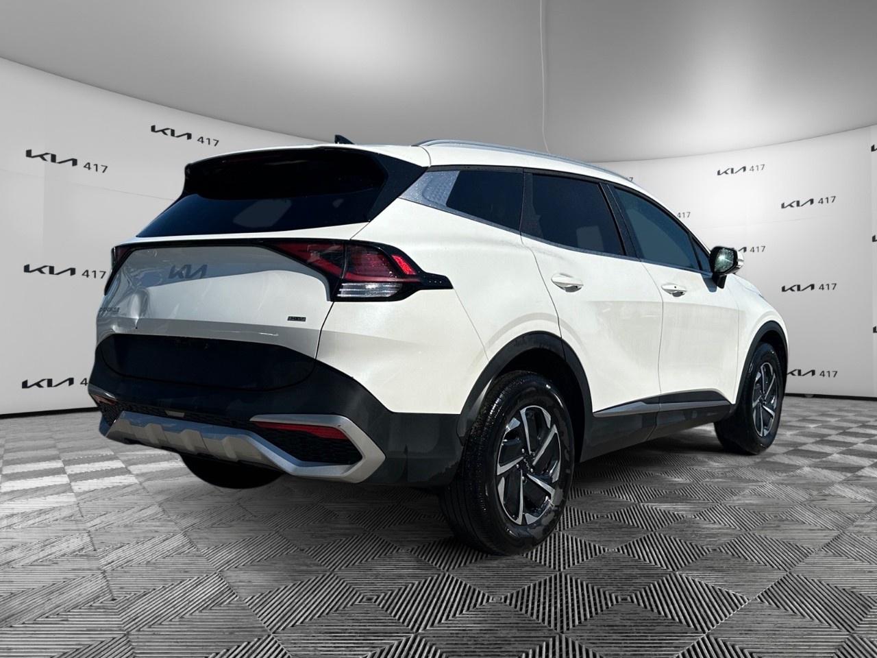 2025 Kia Sportage Hybrid EX AWD Photo4