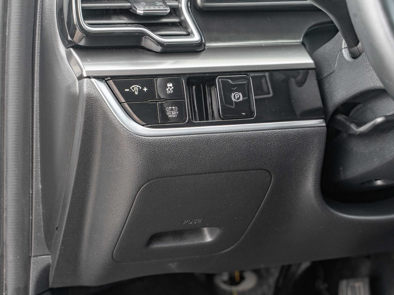 2025 Kia Sportage Hybrid EX AWD Photo