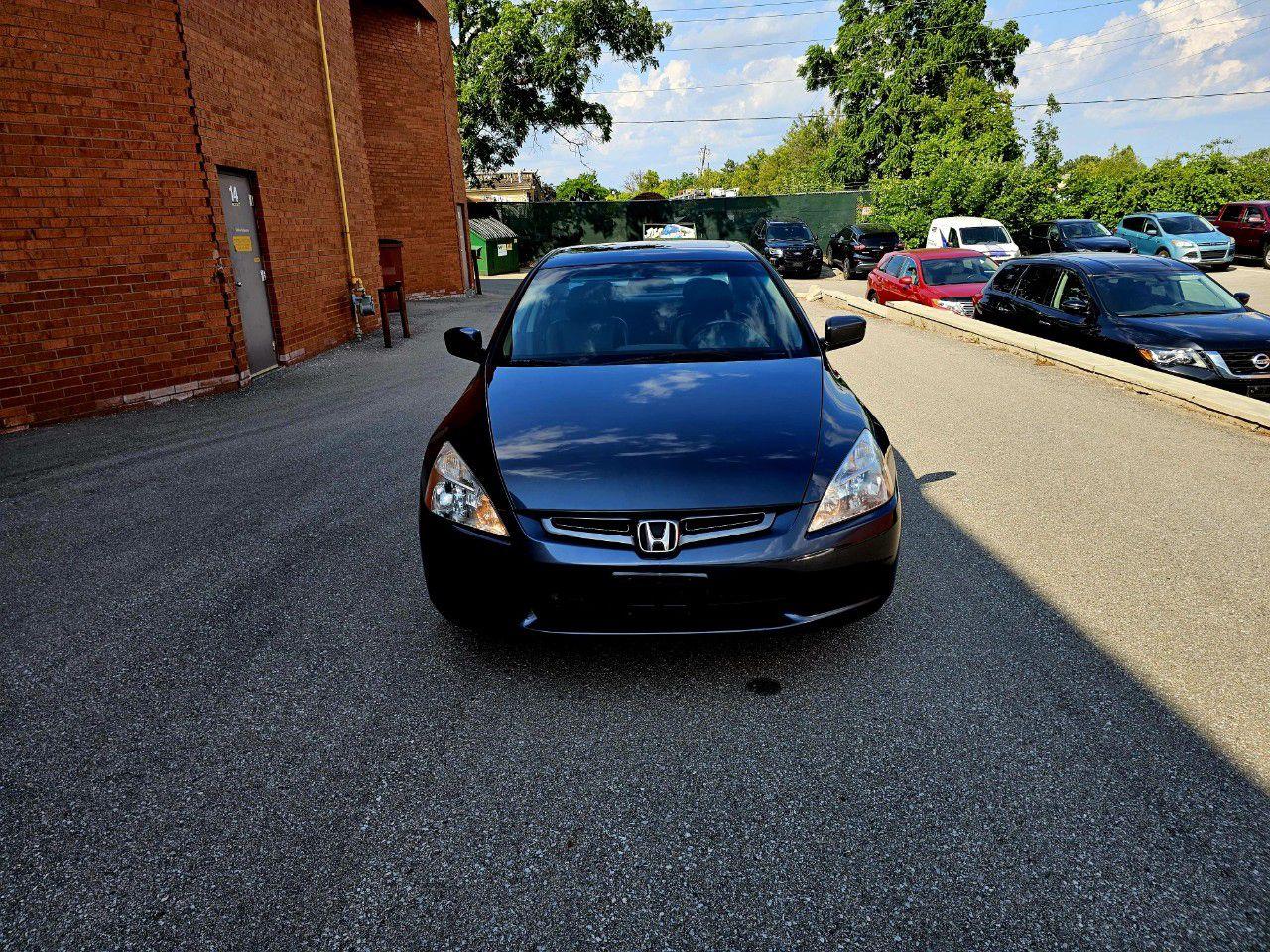 2003 Honda Accord Sdn EX Manual with Leather - Photo #2