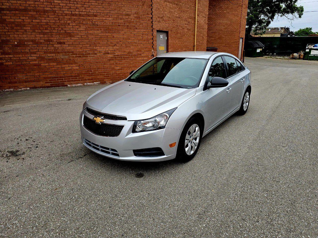 Used 2014 Chevrolet Cruze 4dr Sdn 2LS for sale in Burlington, ON